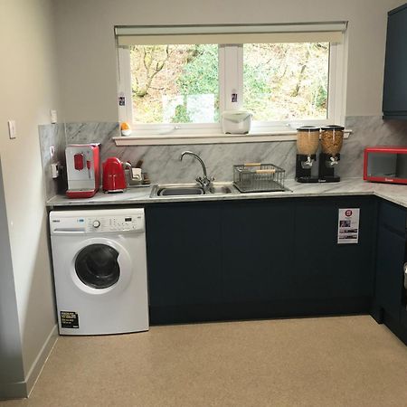 Appin, Beautiful Lochside Apartment With Balcony Fort William Exterior photo