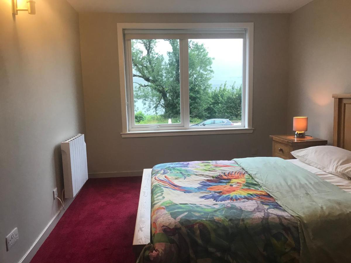 Appin, Beautiful Lochside Apartment With Balcony Fort William Exterior photo